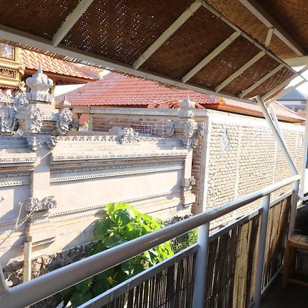 Hotel Kris Kos à Canggu Extérieur photo