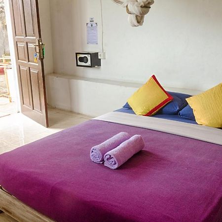 Hotel Kris Kos à Canggu Extérieur photo