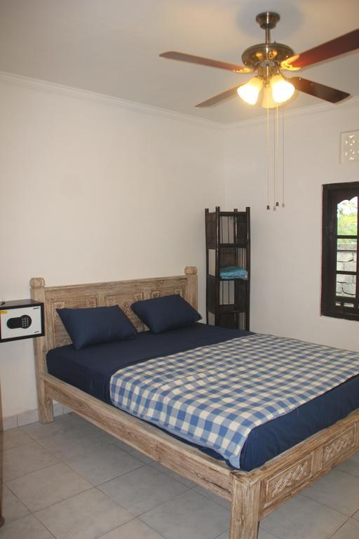 Hotel Kris Kos à Canggu Chambre photo