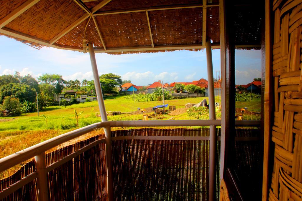 Hotel Kris Kos à Canggu Extérieur photo